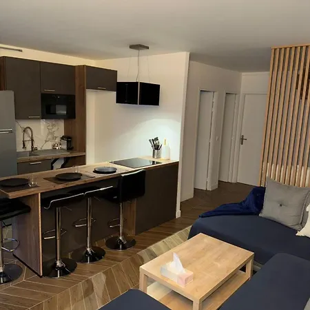 Appartement 60 M2 5 Personnes A 10 Min De Paris 2 Proche Toutes Commodites Rueil-Malmaison